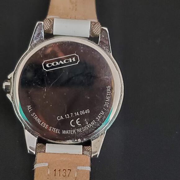 Coach Classic Silver Dial Ladies Watch with Two-Toned Leather Band Coach 37mm - Picture 6 of 10